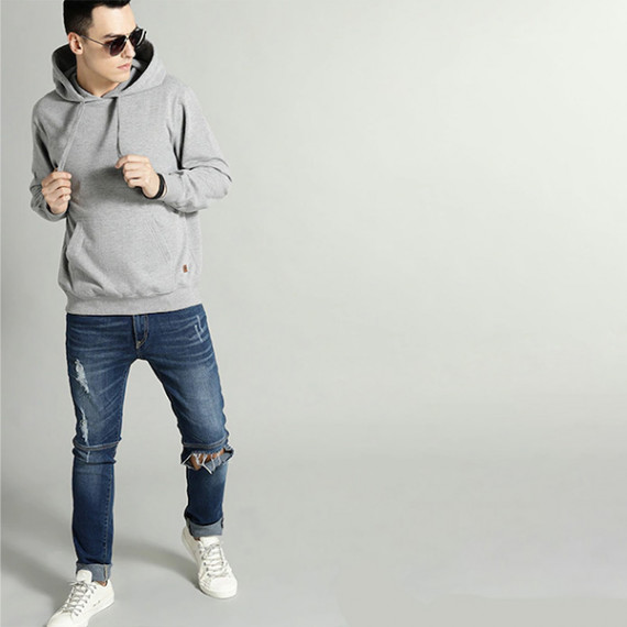 https://newfitz.com/products/the-lifestyle-co-men-grey-melange-solid-hooded-sweatshirt