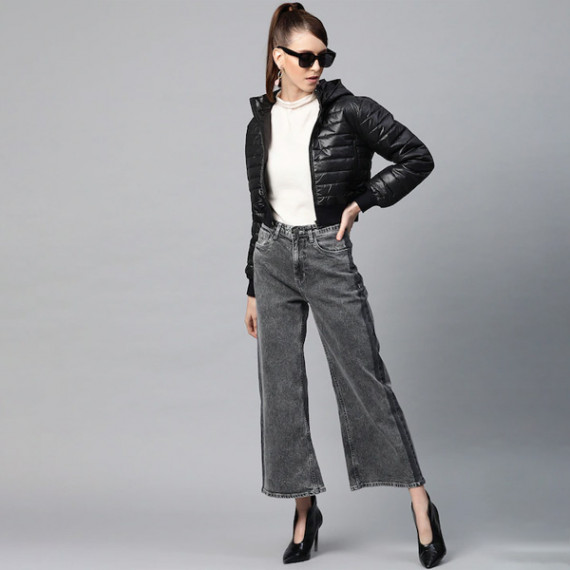 https://newfitz.com/products/women-black-solid-cropped-puffer-jacket
