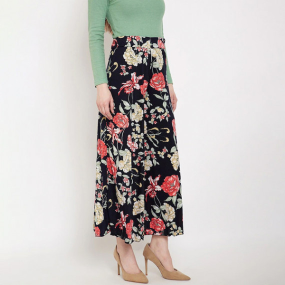 https://newfitz.com/products/women-black-red-floral-printed-flared-palazzos