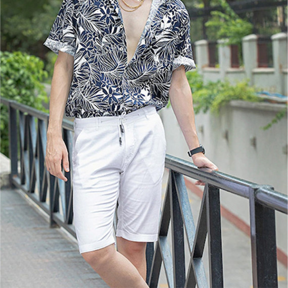 https://newfitz.com/products/men-white-solid-slim-fit-regular-shorts