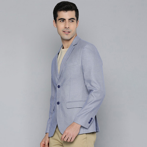 https://newfitz.com/products/men-blue-self-design-textured-regular-fit-smart-casual-blazer