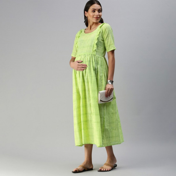 https://newfitz.com/vi/products/lime-green-woven-design-handloom-maternity-a-line-midi-dress